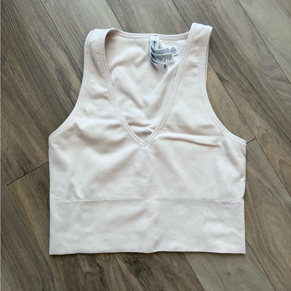 Ribbed Athleta V-Neck Tank (White/Off-White)